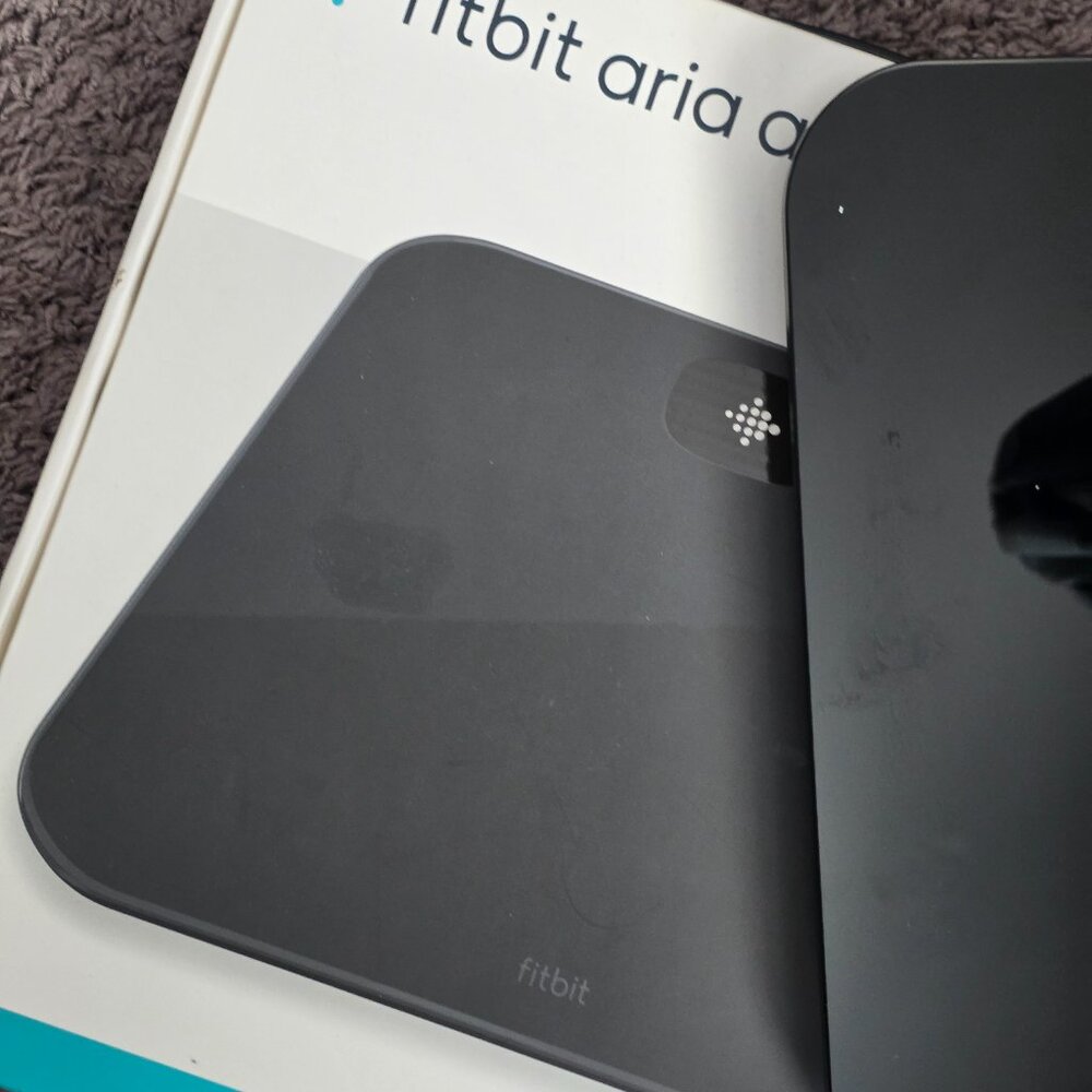 Fitbit scale Bluetooth - Picture 2 of 6